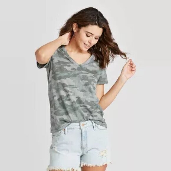 Women's Short Sleeve V-Neck T-Shirt - Picture 1 of 3